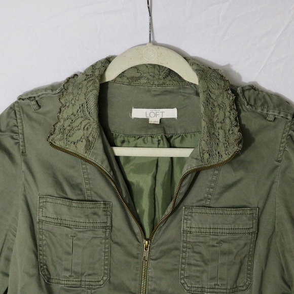 ANN TAYLOR LOFT Olive Military Jacket in Medium - Picture 4 of 6